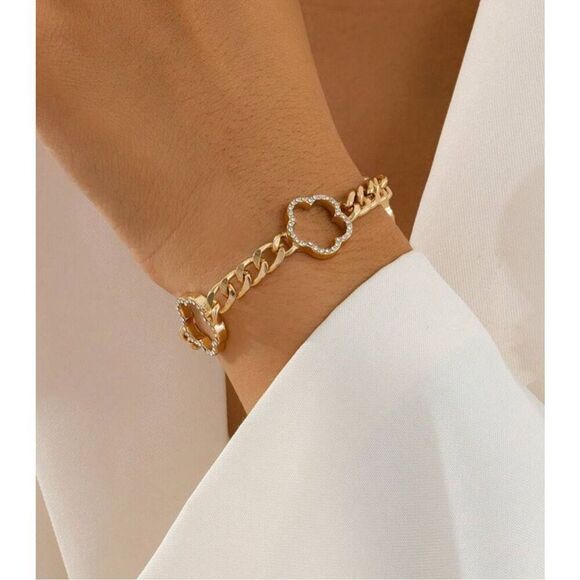 Clover Bracelet - Picture 4 of 4